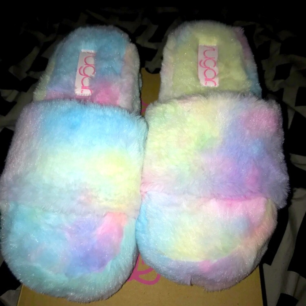 Girl Fur Slides